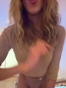 Cam4 Free Live Porn of kiarajosefinao3