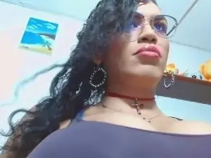 Cam4 Free Live Porn of angybigtits
