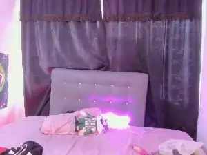 Cam4 Sex Cam of Megan_Miles02