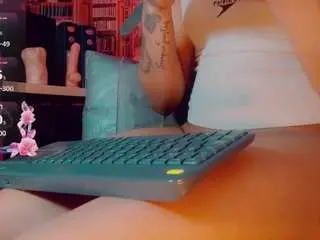Camsoda Private Sex Chat of emeli-roushot