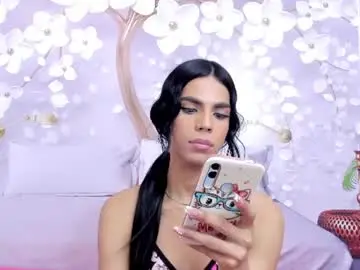 Chaturbate Nude Webcam of luluu_08