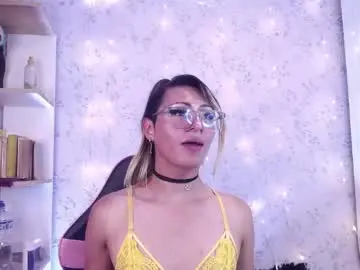 Chaturbate Adult Video Chat of alexaavandercloude