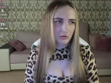 Chaturbate Live Sex Cam of vi_luxxxy