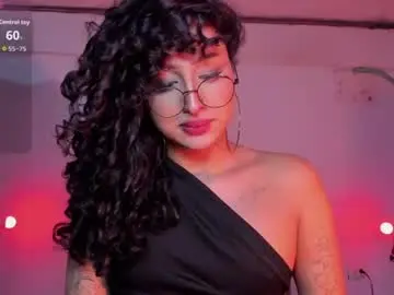 Chaturbate Watch Live Sex Cams of heka_prudence