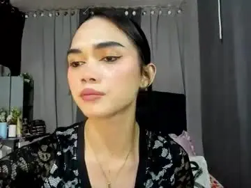 Chaturbate Live Sex Cam of naughty_emmats