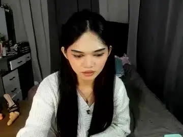 Chaturbate Watch Live Sex Cams of naughty_emmats