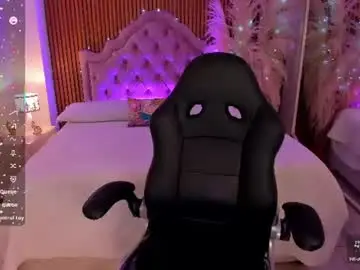 Chaturbate Best live sex cam show of camila_harperr