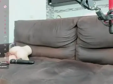 Chaturbate Free Porn Cam of emilymichaels