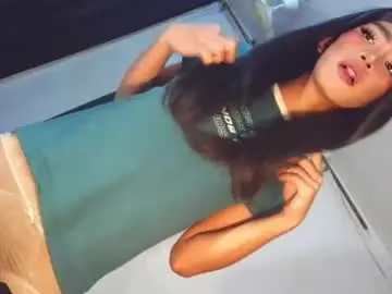 Chaturbate Live Sex Cam of sasha_blade