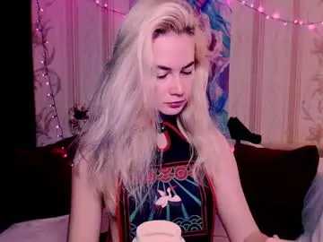 Chaturbate Best live sex cam show of carinfox