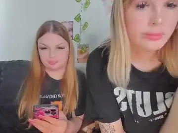 Chaturbate Adult Video Chat of krisi_myrr