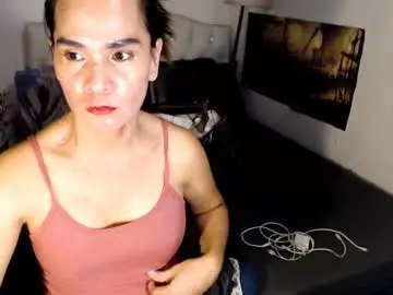 Chaturbate Nude Webcam of xqueenyasiandomcumx