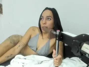 Chaturbate Live Sex Cam of meggan_hillss