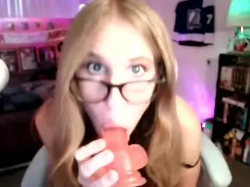 Chaturbate Adult Webcams of wolfie_777