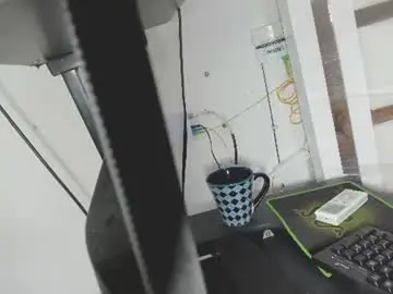 Chaturbate Free Porn Cam of yinaross
