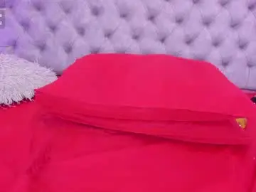 Chaturbate Live Sex Cam of sofia_girl_