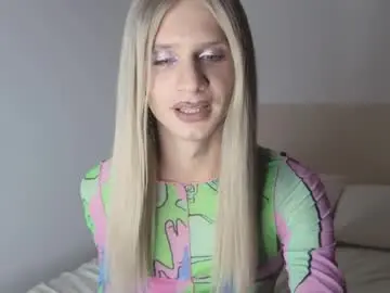 Chaturbate Live Sex Cam of huge_vee