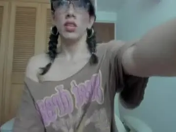 Chaturbate Live Sex Cam of lindsaystonne