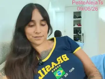 Chaturbate Live Porn of petitealejats