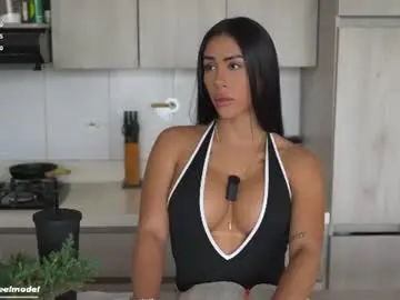Chaturbate Sex Chat of leyla_steel