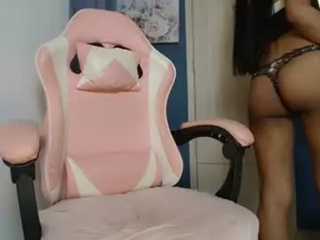 Chaturbate Live Porn of emmily_forever