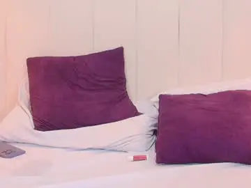 Chaturbate Live Sex Cam of lylith_606