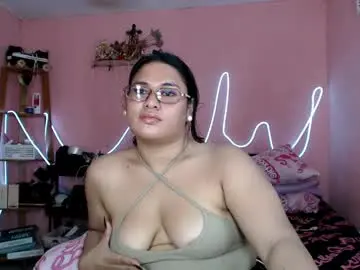 Chaturbate Live Sex Cam of ur_baby_rebbecca
