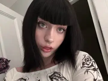 Chaturbate Nude Webcam of vailyreb
