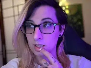 Streamate Live Sex Cam of TinyTarrow