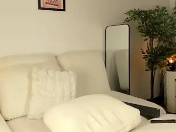 Stripchat Live Sex Cam of im_anie
