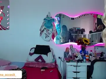 Stripchat Sex Cam of caroline_cossei