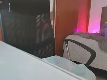 Stripchat Live Sex Cam of Miley_Baker