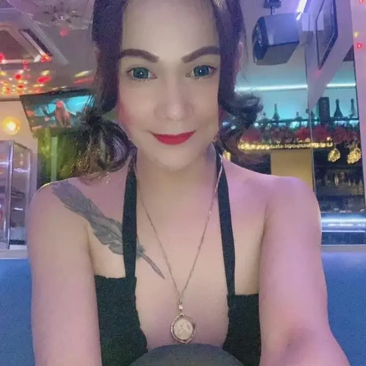 MonstrousCockDiva