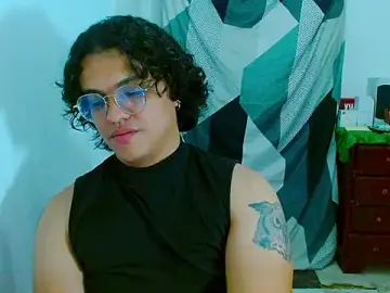 Stripchat Watch Live Sex Cams of Diane_exotic