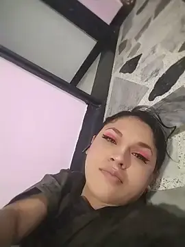Stripchat Watch Live Sex Cams of kimCosseyy