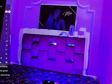 Stripchat Sex Cam of Mia_Castro_xx