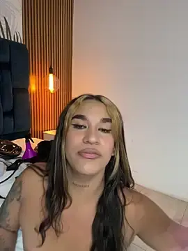 Stripchat Nude Webcam of Sweet_vicky_hot