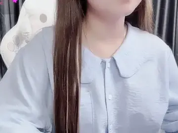 Stripchat Live Sex Cam of Hen-1m52