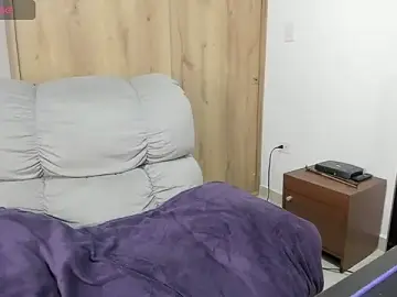 Stripchat Sex Cam of xspecialoomx