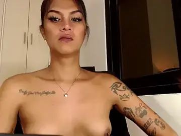 Stripchat Free Porn Cam of Coffee_Xoxo