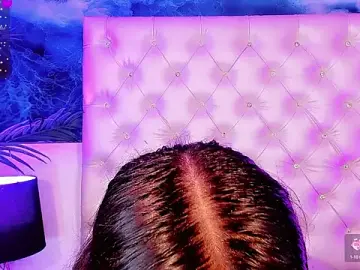 Stripchat Sex Chat of Keira_Fox31