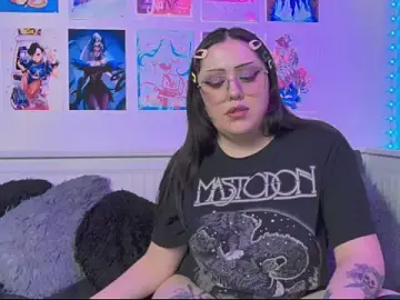 Stripchat Free Live Porn of snowblack_