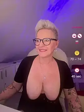Stripchat Sex Cam of German_Milf