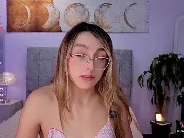 Stripchat Nude Webcam of antonellastar24_