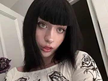 Stripchat Sex Cam of Vailyreb_