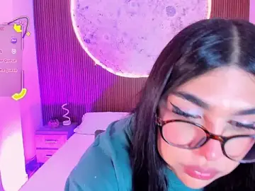 Stripchat Nude Webcam of RoseCassie