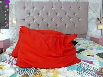 Stripchat Watch Live Sex Cams of Mia_Hiills