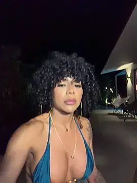 Stripchat Sex Cam of morganaramirez