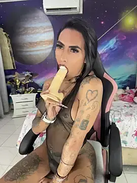 Stripchat Nude Webcam of Nella_Dolls