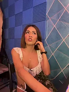 Stripchat Live Sex of Bomb_Maddy